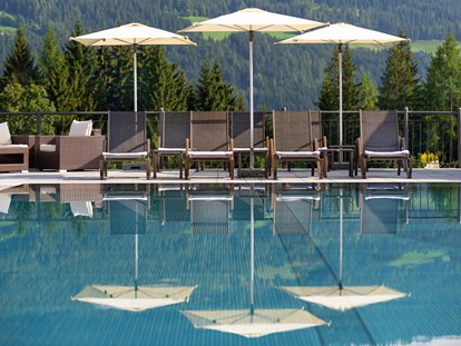 Familienhotel - Pools: Innenpool - Österreich - Außenpool - Die Seitenalm