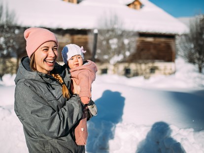 Familienhotel - Babybetreuung - Österreich - Cooler Winterurlaub für Kinder, Teenies und Babys - Hotel Gut Weissenhof ****S