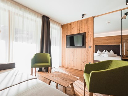 Familienhotel - Sauna - Südtirol - Helle, lichtdurchflutete und super komfortable Zimmer - Aktiv & Familienhotel Adlernest