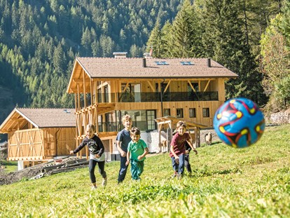 Familienhotel - Sauna - Südtirol - neues Restaurant - Familienhotel Huber