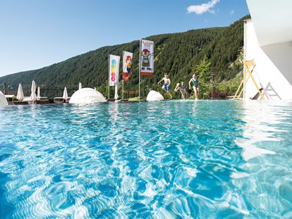 Familienhotel - Schwimmkurse im Hotel - Italien - neuer Buffetbereich - Familienhotel Huber