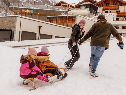 Familienhotel - Sauna - Südtirol - Skischule - Familienhotel Huber