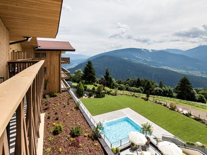Familienhotel - Sauna - Südtirol - Zimmeraussicht - Family Home Alpenhof