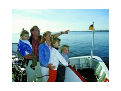 Familienhotel - Region Bodensee - mit dem Schiff auf dem Bodensee macht immer Spaß - Bodensee-Resort Storchen Spa & Wellness