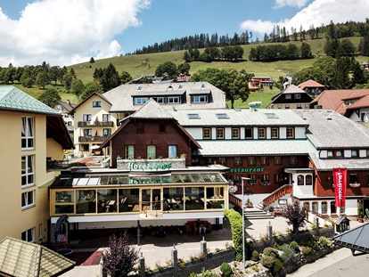 Familienhotel - Kinderwagenverleih - Schwarzwald - Hotelansicht - Familotel Engel