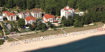 Familienhotel - Umgebungsschwerpunkt: Therme - Mecklenburg-Vorpommern - Luftbild Hotelanlage - Travel Charme Strandhotel Bansin