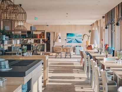 Familienhotel - Umgebungsschwerpunkt: Meer - Ostsee - Restaurant - Hotel Strandkind Familotel Ostsee