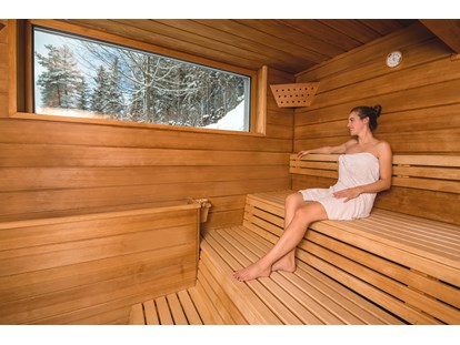 Familienhotel - Verpflegung: Halbpension - Deutschland - Saunabereich für die Erwachsenen - zu speziellen Zeiten wird auch Familiensauna angeboten - Vier Jahreszeiten am Schluchsee