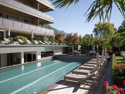 Familienhotel - Schwimmkurse im Hotel - Italien - Sportbecken 27 °C im Garten - Feldhof DolceVita Resort