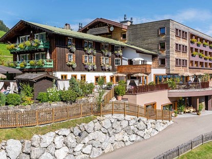 Familienhotel - Verpflegung: alkoholfreie Getränke ganztags inklusive - Vorarlberg - Familotel Alphotel