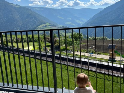 Familienhotel - Schwimmkurse im Hotel - Italien - Das Mühlwald - Quality Time Family Resort