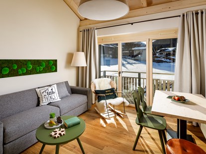 Familienhotel - Suiten mit extra Kinderzimmer - Schweiz - Duplex Familienzimmer | Wohnbereich - Hotel Sport Klosters