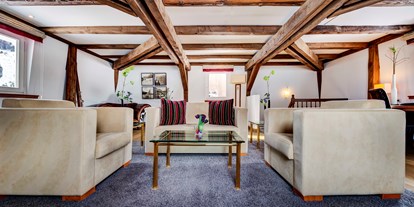 Familienhotel - Suiten mit extra Kinderzimmer - Schweiz - Tower Suite Wohnzimmer - Grand Hotel des Bains Kempinski St. Moritz