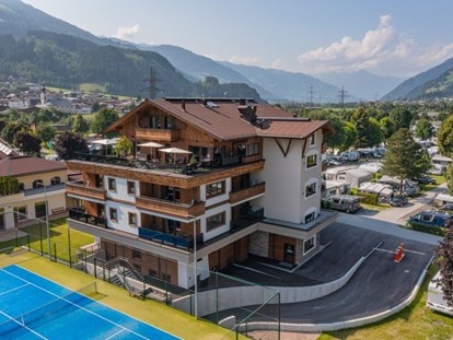 Familienhotel - Pools: Schwimmteich - Österreich - Apartments Wiesenhof Aufenfeld