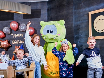 Familienhotel - Ladestation Elektroauto - Österreich - Geburtstagsfeier mit Aigolino - AIGO welcome family