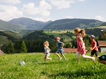 Familienhotel - Kinderbetreuung in Altersgruppen - Deutschland - MONDI Resort Oberstaufen