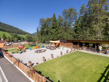 Familienhotel - Garten - Tirol - Outdoor Spielplatz - Galtenberg Family & Wellness Resort