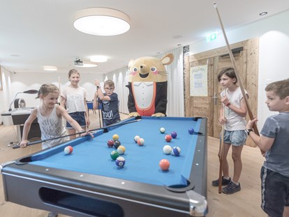 Familienhotel - Suiten mit extra Kinderzimmer - Schweiz - Raum für Maxis - Gorfion Familotel Liechtenstein