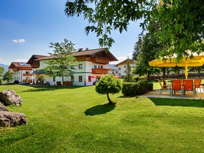 Familienhotel - Pools: Schwimmteich - Österreich - Sonnberg Ferienanlage im Sommer - Sonnberg Ferienanlage