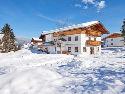 Familienhotel - Pools: Schwimmteich - Österreich - Sonnberg Ferienanlage im Winter - Sonnberg Ferienanlage
