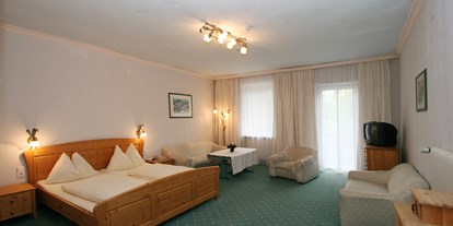 Familienhotel - Mallnitz - Doppelzimmer mit Balkon - Ferienhotel Alber