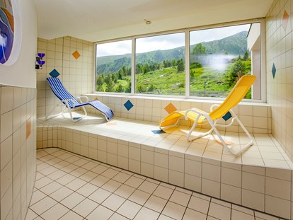 Familienhotel - Skikurs direkt beim Hotel - Kärnten - Ruheraum im Wellnessbereich - Familienhotel Schneekönig