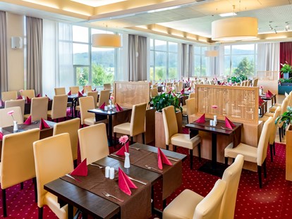 Familienhotel - Einzelzimmer mit Kinderbett - Thüringen - Halbpensionsrestaurant - AHORN Berghotel Friedrichroda