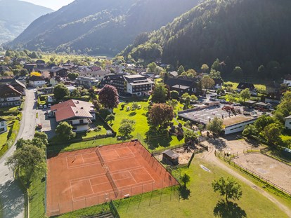 Familienhotel - Tennis - Österreich - Freizeitmöglichkeiten am Familiengut - Familiengut Hotel Burgstaller
