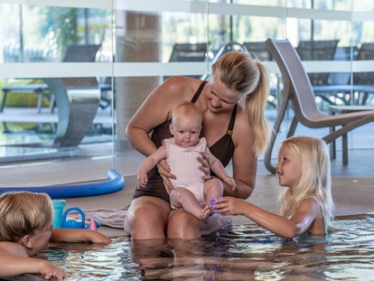 Familienhotel - Babybetreuung - Österreich - Paradies für Wasserratten - Almfamilyhotel Scherer****s - Familotel Osttirol