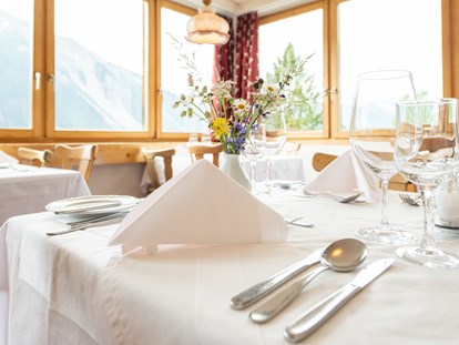 Familienhotel - Verpflegung: Halbpension - Schweiz - Restaurant - Aparthotel Muchetta - Davos Wiesen - Graubünden - Schweiz - Aparthotel Muchetta