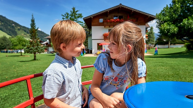 Sommerurlaub voller Abenteuer in der Sonnberg Ferienanlage - Kinderhotel.Info