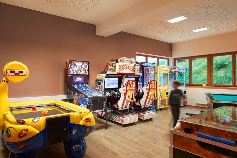 Spielautomatenraum im Familien-Clubhotel Wolkensteinbär