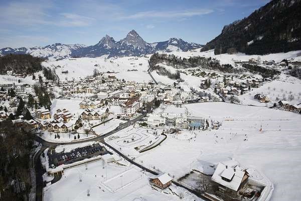 winterlicher Swiss Holiday Park in Morschach 