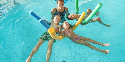 Familienhotel - Teenager-Programm - Salzburg - Schwimmkurs - Die Seitenalm