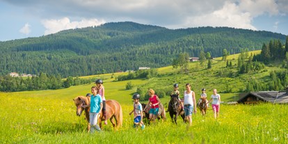 Familienhotel - Teenager-Programm - Salzburg - Ponywanderung - Die Seitenalm
