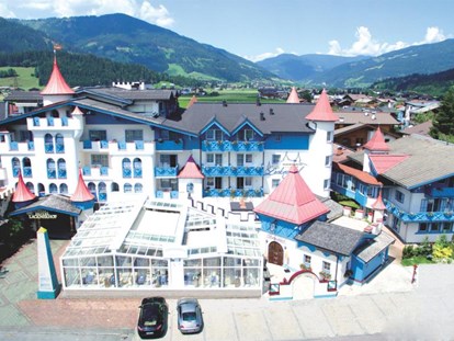 Familienhotel - Skikurs direkt beim Hotel - Gröbming - Schlosshotel Lacknerhof****S Flachau - Schlosshotel Lacknerhof****S Flachau