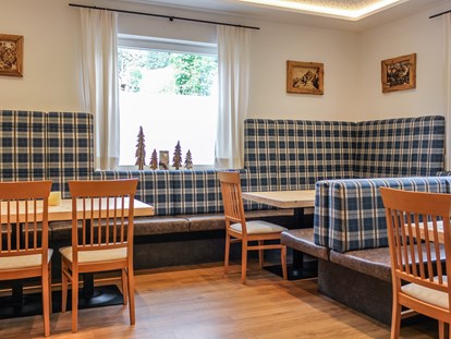 Familienhotel - Suiten mit extra Kinderzimmer - Ramsau (Bad Goisern am Hallstättersee) - Stüberl  - Familienhotel Botenwirt ***S