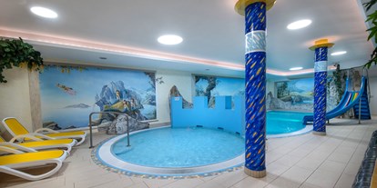 Familienhotel - Pools: Innenpool - Ramsau (Bad Goisern am Hallstättersee) - Hotel Zauchensee Zentral