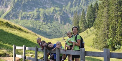 Familienhotel - Verpflegung: Halbpension - Vorarlberg - Kinderwanderungen - Sonne Bezau Familotel Bregenzerwald