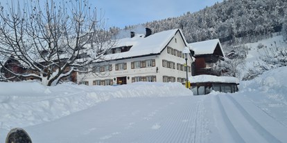 Familienhotel - Verpflegung: Halbpension - Vorarlberg - Herrlicher Winter - Sonne Bezau Familotel Bregenzerwald