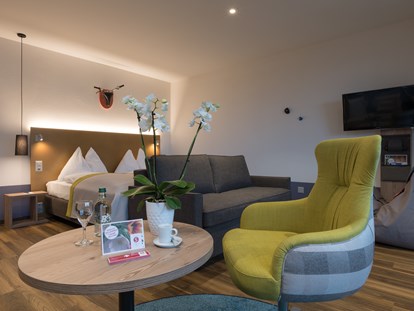 Familienhotel - Umgebungsschwerpunkt: See - Madesimo - Familienzimmer Premium - Sunstar Familienhotel Arosa - Sunstar Hotel Arosa