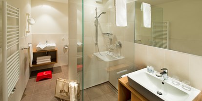 Familienhotel - Umgebungsschwerpunkt: am Land - Italien - Badezimmer Suite Euringer - Hotel Bad Ratzes
