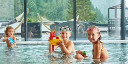 Familienhotel - Pools: Außenpool beheizt - Ramsau (Bad Goisern am Hallstättersee) - Alpin Life Resort Lürzerhof