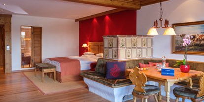 Familienhotel - Umgebungsschwerpunkt: Stadt - Fulpmes - Doppelzimmer Deluxe im Interalpen - Interalpen-Hotel Tyrol