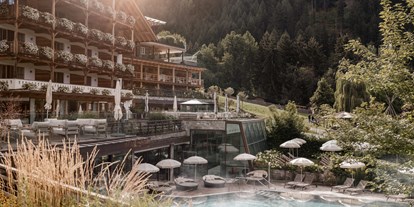 Familienhotel - Wellnessbereich - Italien - Familien und Babyhotel Sonnwies Südtirol - Kinderhotel Sonnwies