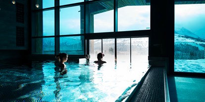 Familienhotel - Pools: Schwimmteich - Fieberbrunn - Alpenwelt FelsenBAD - MY ALPENWELT Resort****SUPERIOR