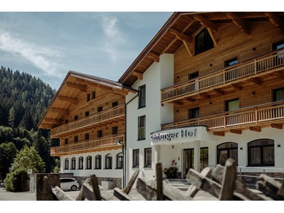 Familienhotel - Pools: Außenpool beheizt - Oberndorf in Tirol - Unser Haus - Familienhotel Salzburger Hof
