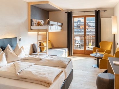 Familienhotel - Kinderbecken - Südtirol - Doppelzimmer groß - Taser Alm