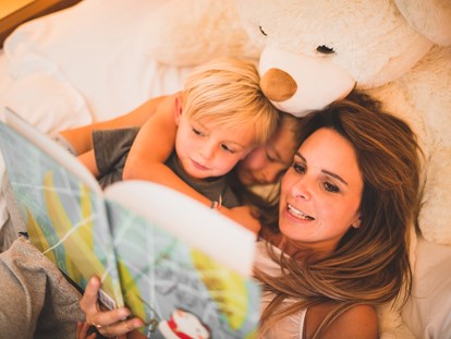 Familienhotel - Babyphone - Serfaus - Mama, erzähl uns eine Geschichte! - Aktiv & Familienhotel Adlernest