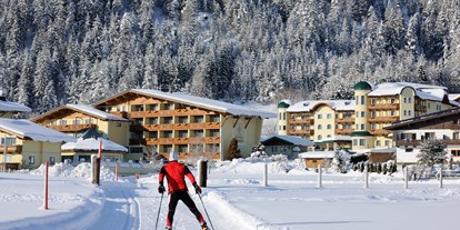 Familienhotel - Verpflegung: Frühstück - Tiroler Unterland - Einstieg in die Langlaufloipe direkt vorm Hotel - Hotel Seehof